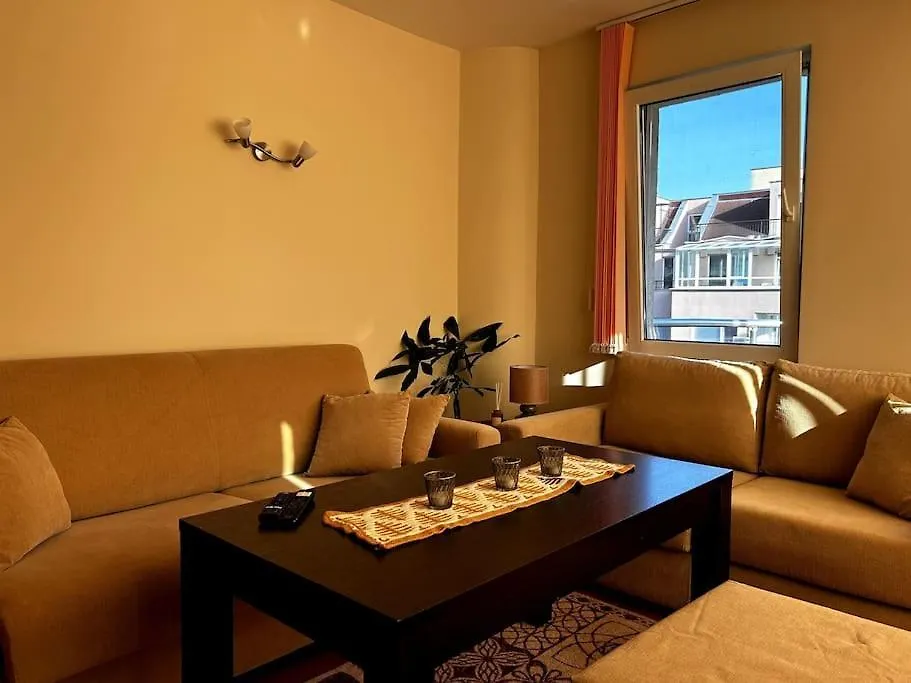 The Sailing Cat Apartment Varna